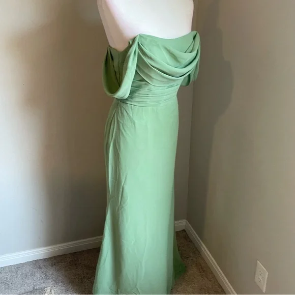 Chic Off-Shoulder Pastel Green Dress with Corset Back - Picture 3 of 7